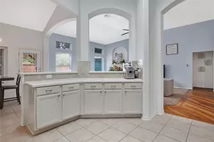 2131 Lakewind Ln, League City, TX 77573 - Photo 5