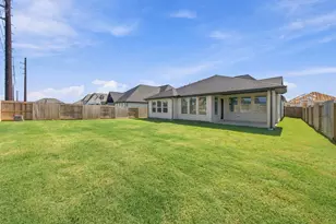 12206 Denham Dr, Mont Belvieu, TX 71127 - Photo 33