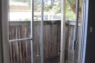 3919 Fairmont Pkwy, Pasadena, TX 77504 - Photo 11