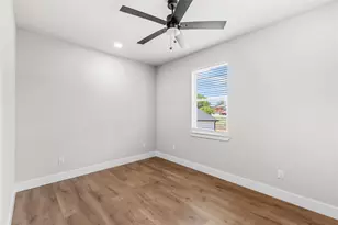 2398 Valley Dr, Brenham, TX 77833 - Photo 23