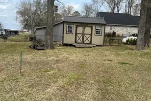 411 Resort Dr, Livingston, TX 77351 - Photo 23