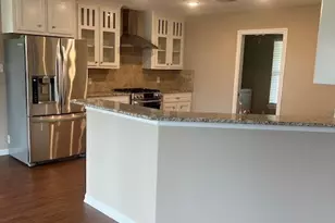 411 Resort Dr, Livingston, TX 77351 - Photo 5