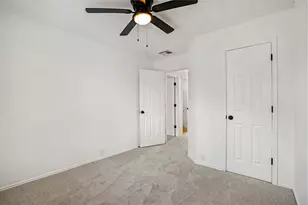 6230 Gillian Park Dr, Katy, TX 77449 - Photo 17