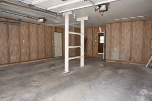 3413 Cherry Ln, Bay City, TX 77414 - Photo 25