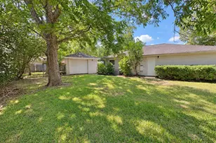 3413 Cherry Ln, Bay City, TX 77414 - Photo 33