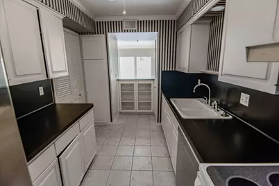 2031 Winrock Boulevard #162, Houston, TX 77057 - Photo 11