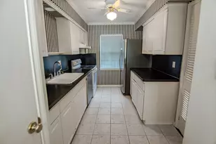 2031 Winrock Blvd, Houston, TX 77057 - Photo 9