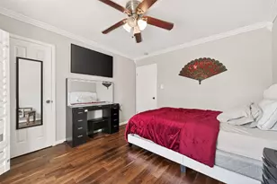805 Camelot Ln, Friendswood, TX 77546 - Photo 33