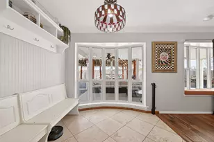 805 Camelot Ln, Friendswood, TX 77546 - Photo 17