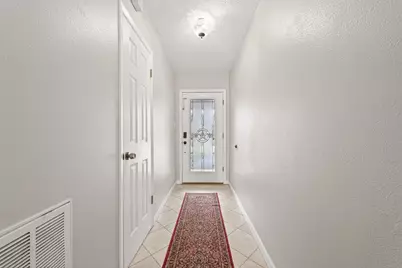 805 Camelot Lane, Friendswood, TX 77546 - Photo 7