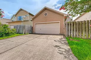 7130 Pavilion Dr, Houston, TX 77083 - Photo 19