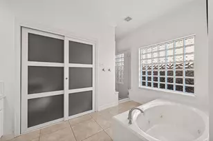 17 Turtle Creek Manor, Sugar Land, TX 77479 - Photo 23