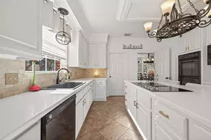 17 Turtle Creek Manor, Sugar Land, TX 77479 - Photo 17