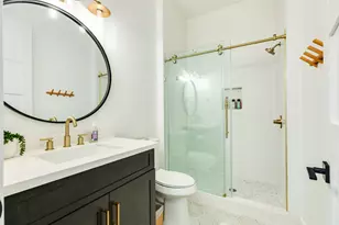 13010 Buccaneer Pkwy, Freeport, TX 77541 - Photo 23