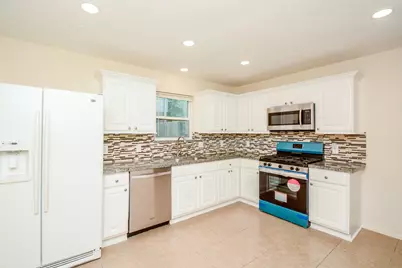 222 Savannah Moss Drive, Richmond, TX 77469 - Photo 7