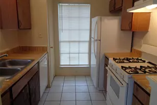 13738 Sablecrest St, Houston, TX 77014 - Photo 9