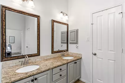 42 W Gaslight Place, The Woodlands, TX 77382 - Photo 25