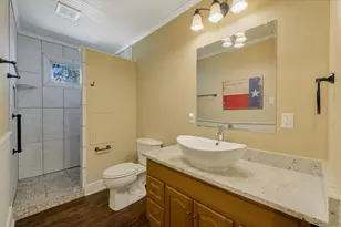 741 S Madison Street S, La Grange, TX 78945 - Photo 17