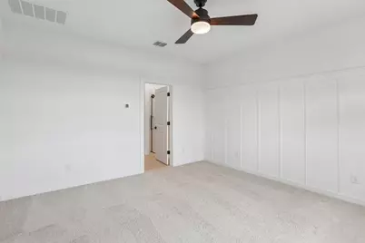 7922 Jade Crest Drive, Angleton, TX 77515 - Photo 11