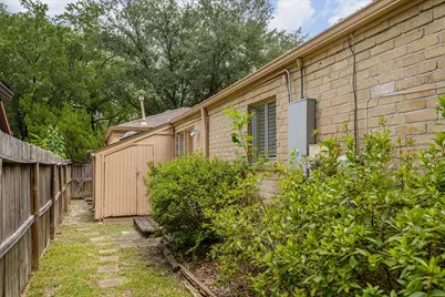 7715 Brush Wood Drive, Houston, TX 77088 - Photo 33