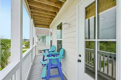 2435 103rd Street, Galveston, TX 77554 - Photo 3