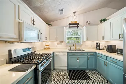 1501 1st Avenue N, Texas City, TX 77590 - Photo 9