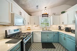 1501 1st Ave N, Texas City, TX 77590 - Photo 9