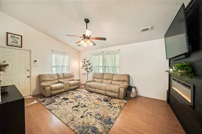 1501 1st Avenue N, Texas City, TX 77590 - Photo 5