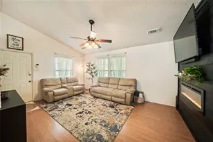 1501 1st Ave N, Texas City, TX 77590 - Photo 5