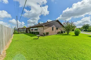 12118 Kirkholm Dr, Houston, TX 77089 - Photo 29