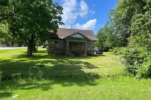 629 Ezekiel Smith St, Waller, TX 77484 - Photo 1