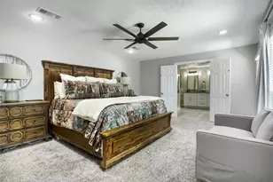 9214 Bintliff Dr, Houston, TX 77074 - Photo 13