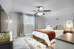 9214 Bintliff Dr, Houston, TX 77074 - Photo 23