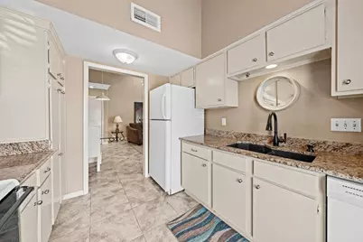 9809 Richmond Avenue #E8, Houston, TX 77042 - Photo 3