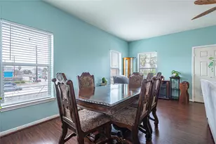 2723 Postoffice, Galveston, TX 77550 - Photo 7