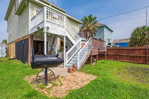 2723 Postoffice, Galveston, TX 77550 - Photo 27