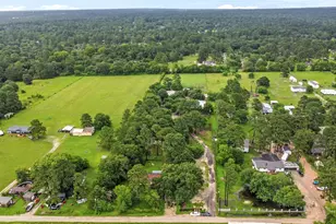 19757 Dorris Dr, Magnolia, TX 77355 - Photo 1