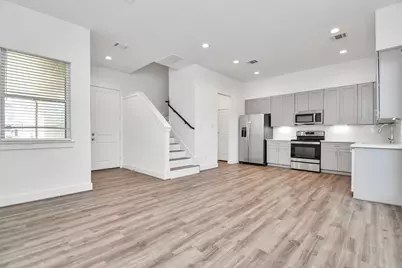 9024 Laverne Laurel Lane, Houston, TX 77080 - Photo 7