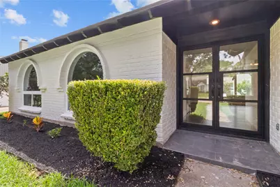 2823 Stetson Lane, Houston, TX 77043 - Photo 3