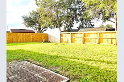 2826 Pickett Dr, League City, TX 77573 - Photo 21