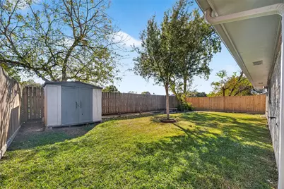 4311 Townes Forest Road, Friendswood, TX 77546 - Photo 19