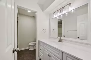 4311 Townes Forest Rd, Friendswood, TX 77546 - Photo 11