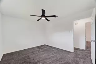 4311 Townes Forest Rd, Friendswood, TX 77546 - Photo 13