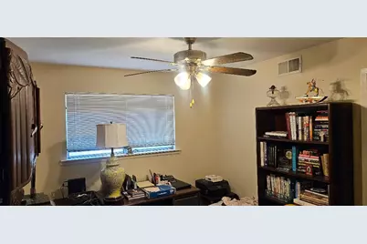 146 Hohldale Street, Houston, TX 77022 - Photo 15