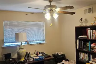 146 Hohldale St, Houston, TX 77022 - Photo 15