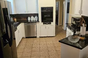 146 Hohldale St, Houston, TX 77022 - Photo 7