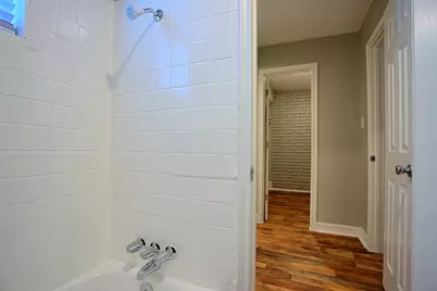 1419 Hawthorne #9, Houston, TX 77006 - Photo 11