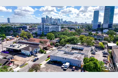 1419 Hawthorne #9, Houston, TX 77006 - Photo 15