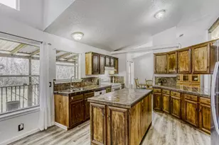 414 Co Rd 4011, Dayton, TX 77535 - Photo 11