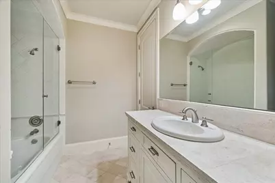 2242 Pelham Drive, Houston, TX 77019 - Photo 31